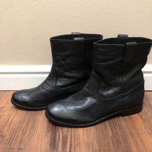 New Frye Boots- tear in the lining
